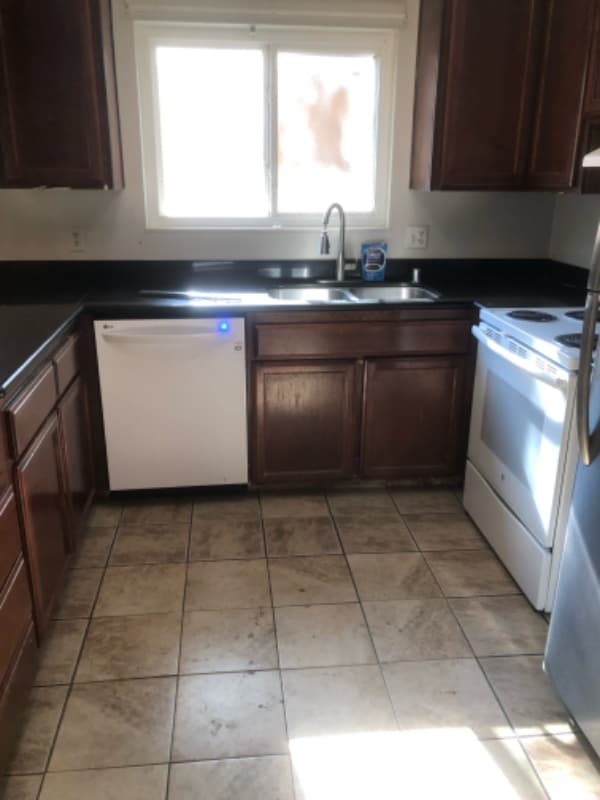 Photo - 2528 Bates Dr