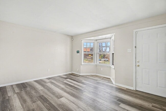 Photo - 7030 Emma Ave
