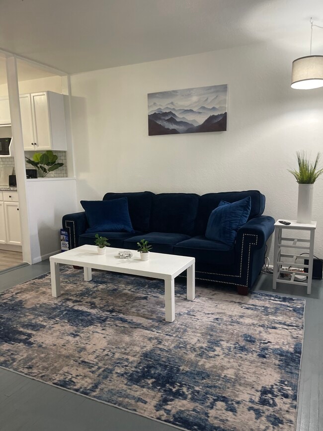 Photo - 6393 S Russell Rd