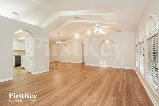 Photo - 18466 Violet Rd