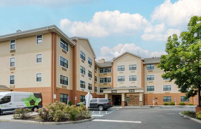 Furnished Studio-New York City - LaGuardia Airport
