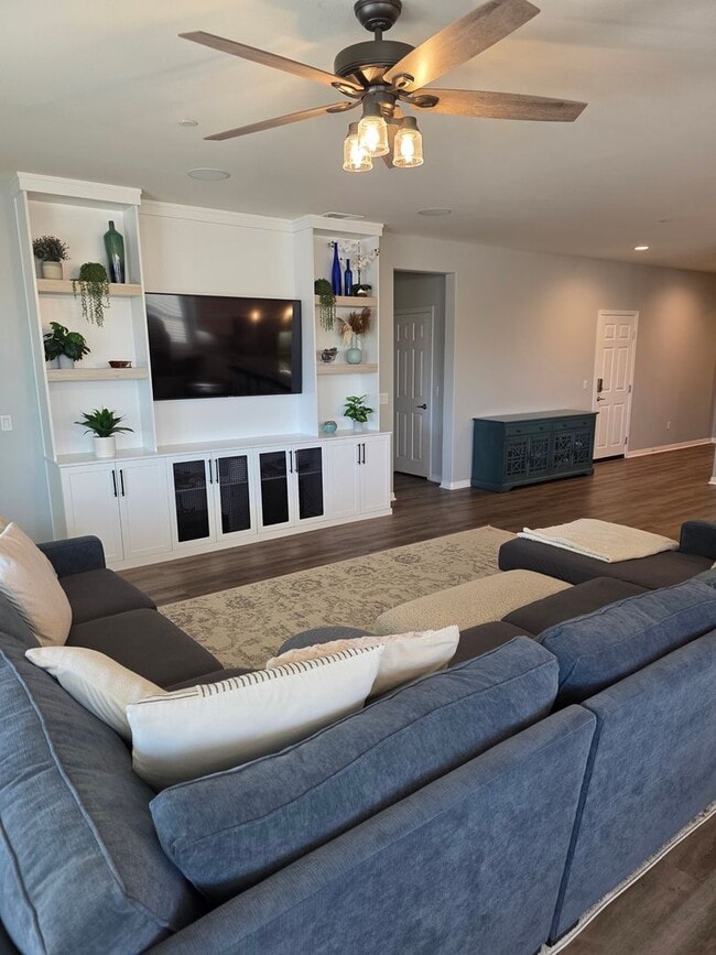 Photo - Gorgeous Single Level, 4 Bedroom Pool Home with Solar!