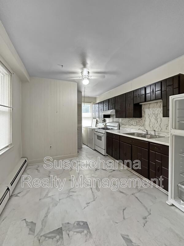 Photo - 438 W Orange St Unit #1