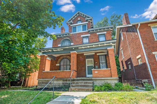 Photo - 2083 N 4th St