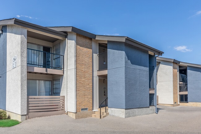 WINDSOR FOREST APARTMENTS
