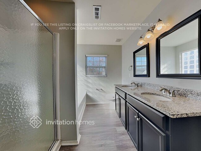 Photo - 2523 Buckleigh Dr