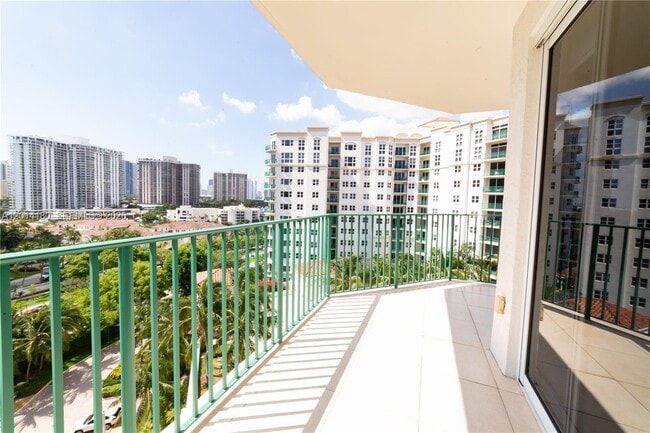 Photo - 20000 E Country Club Dr Unit 1001