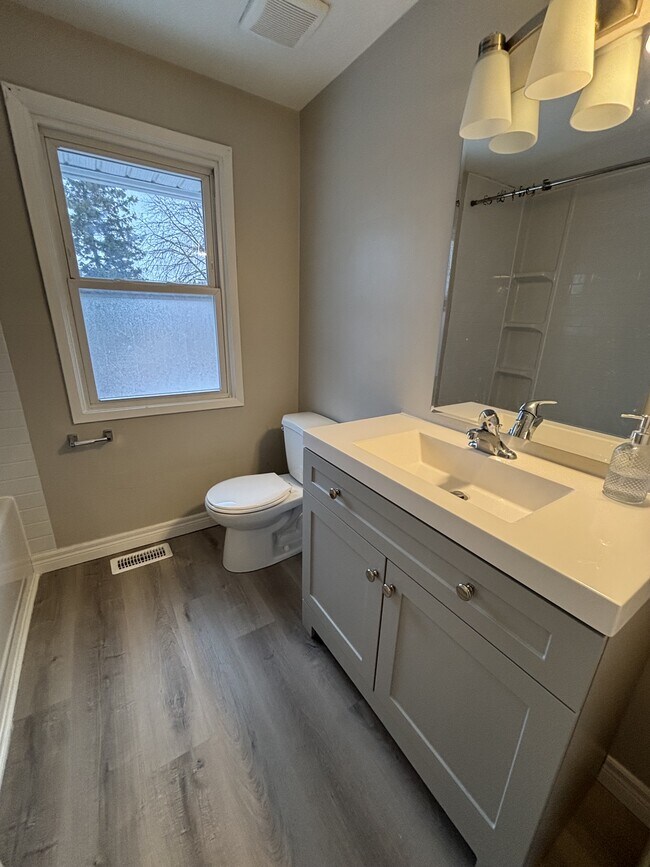 Photo - 716 Indian Rd N Unit 21