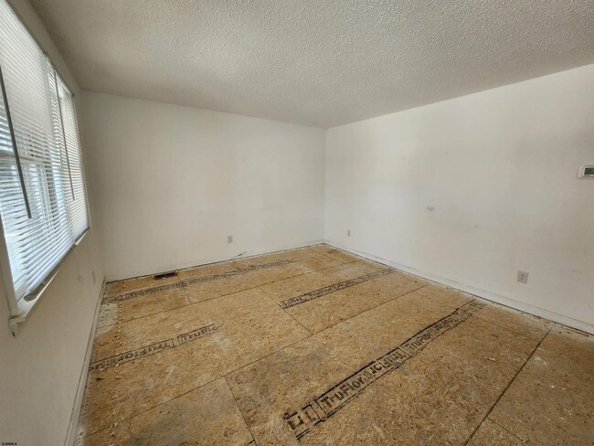 Photo - 106 N Dudley Ave