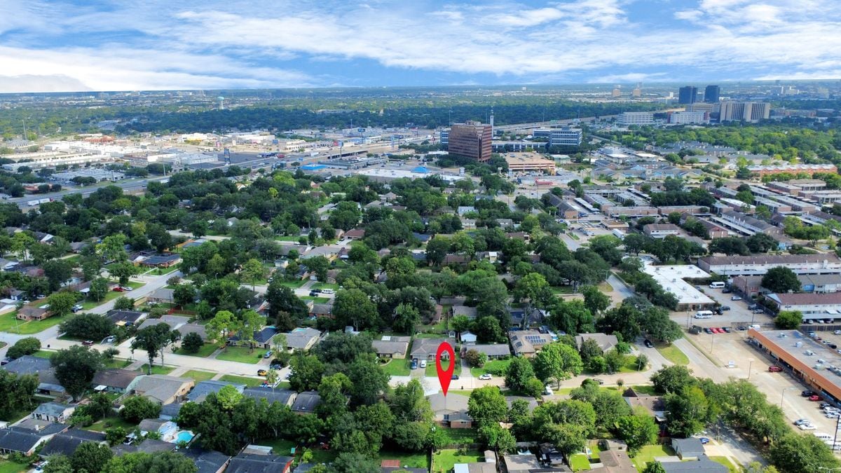 Photo - 8615 Shadow Crest St