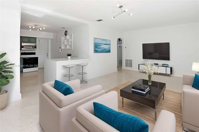 Building Photo - 39 SE 13th Terrace