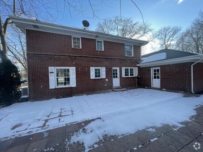 Building Photo - 20717 Sparta Ct Rental