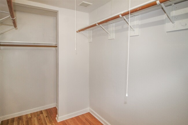 Photo - 10534 Huntington Wood Dr