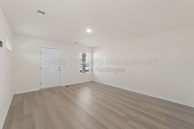 Photo - 5057 Needle Palm Rd NW