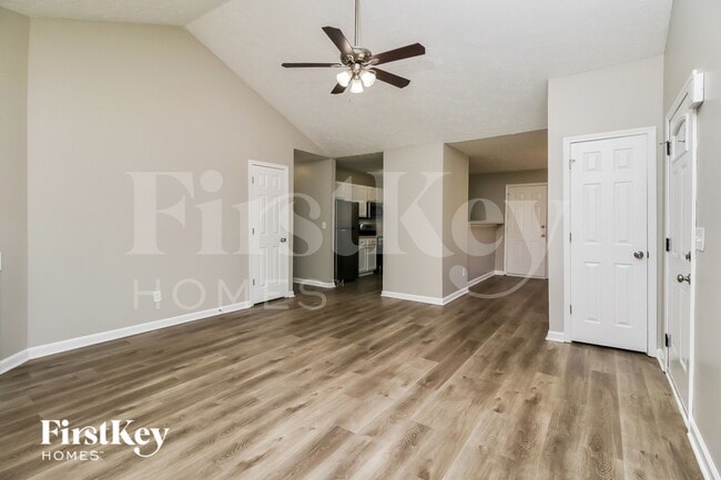 Photo - 55 Bramble Bush Trail