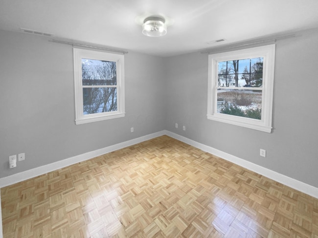 Photo - 281 E Selby Blvd