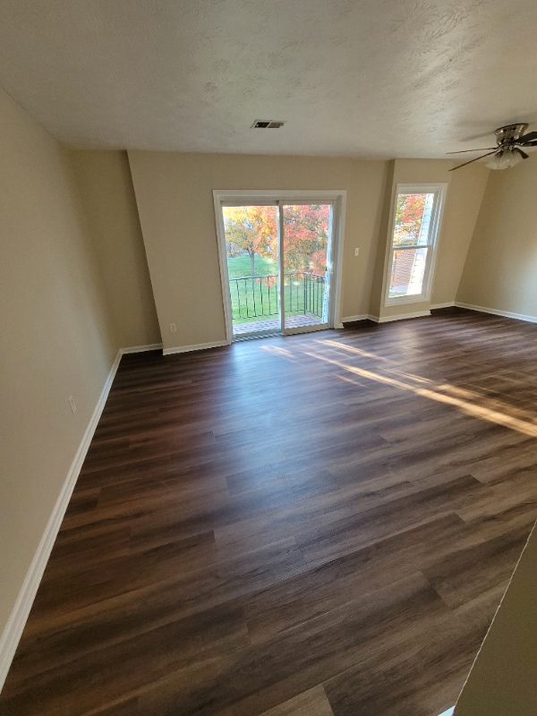 Photo - 1310 Louisville Rd Unidad 40