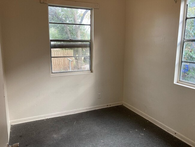 Photo - 1347 Mt Herman St