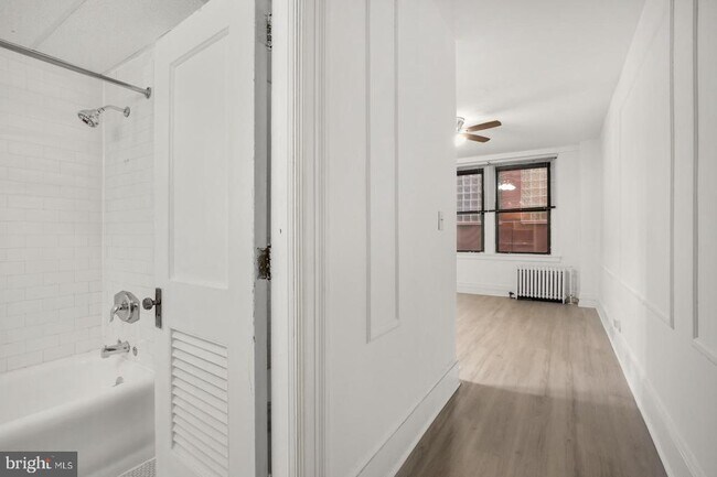 Photo - 1324 Locust St Unit 620