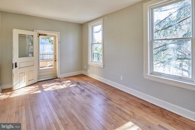 Photo - 1400 Delaware Ave Unidad B1