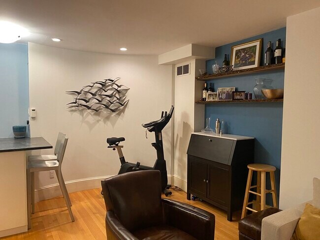 Photo - 89 Warren Ave Unit 1