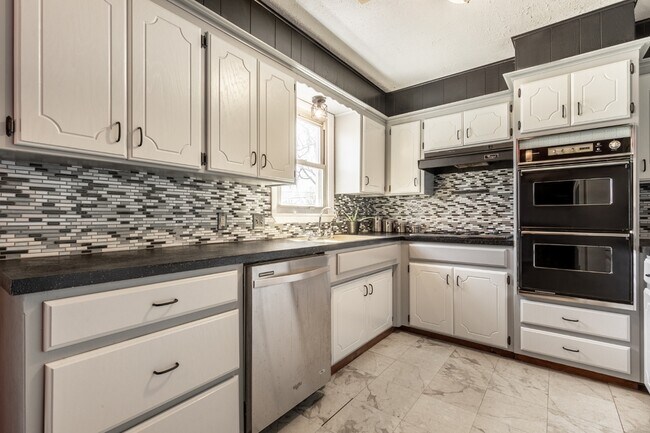 Photo - 3204 SE 19th St