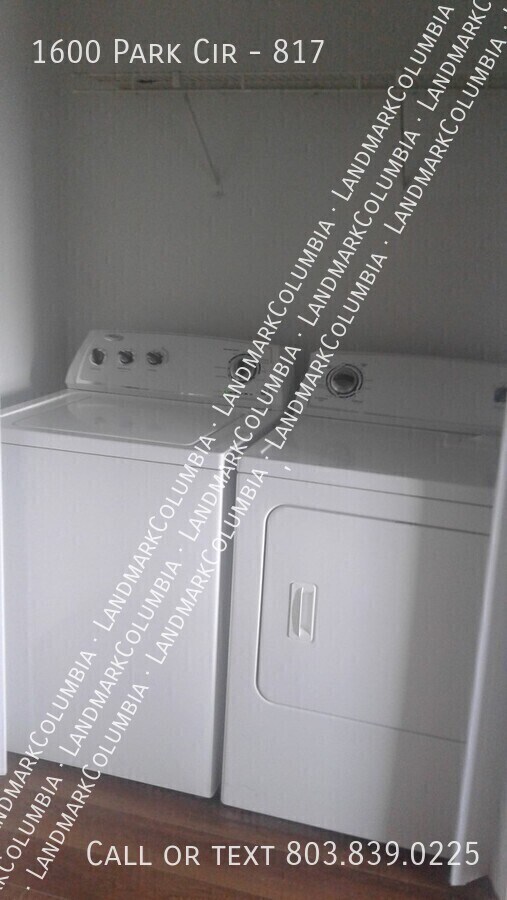 Photo - 1600 Park Cir