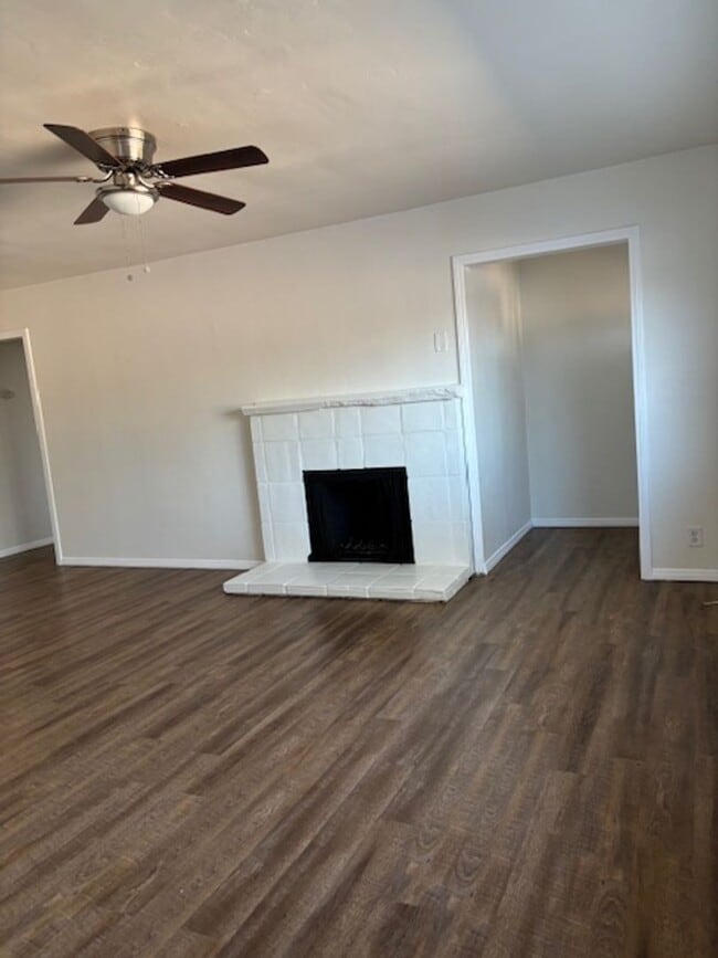 Photo - 8818 56th St Unidad 1