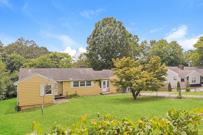 Building Photo - 3820 Buffat Mill Rd Rental
