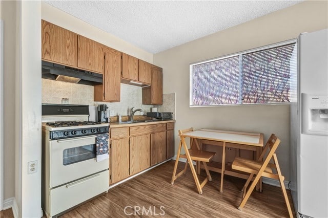 Photo - 23121 Romano Pl