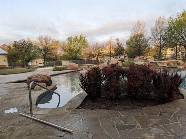 Photo - 760 Bradford St