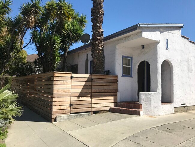 1920’s historic Hollywood bungalow - 8268 Waring Ave