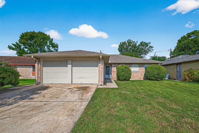 Photo - 5243 Wickview Ln