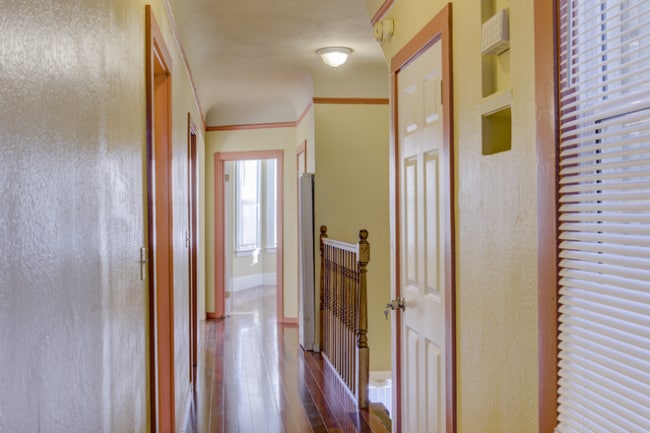 Photo - 433 Brazil Ave