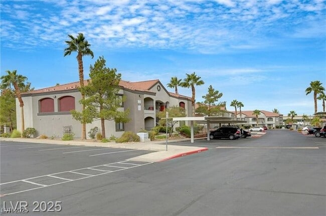 Building Photo - 950 Seven Hills Dr Unit 2313