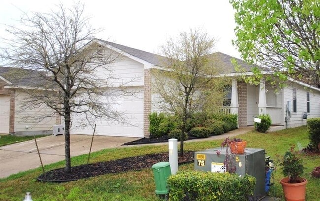 Photo - 512 Celery Loop