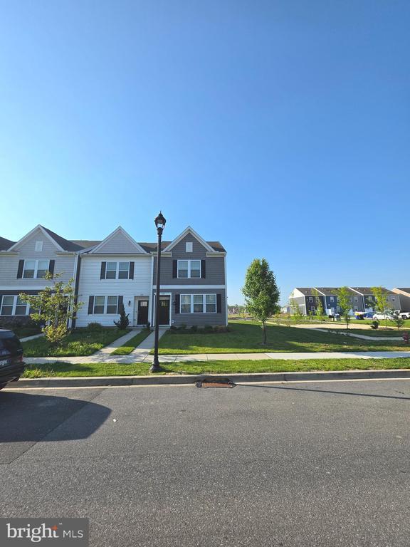 Photo - 424 Ridgely Blvd