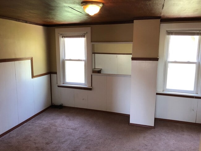 Photo - 1714 Dagmar Ave