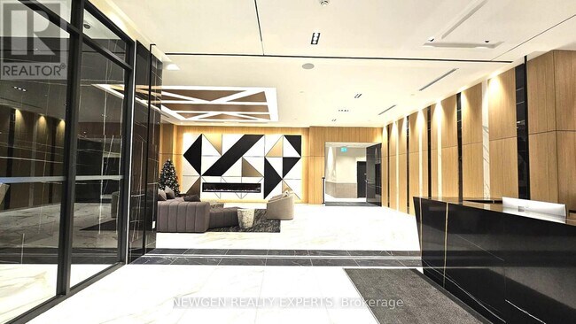 Photo - 204 Burnhamthorpe Rd E Unit 1301