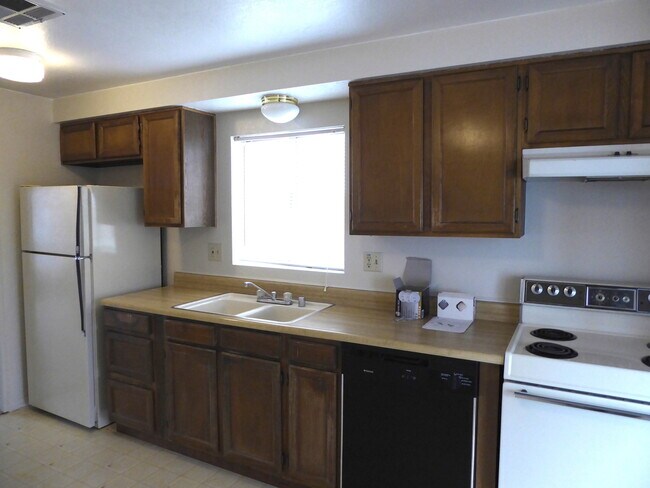 Photo - 5349 E Arbor Cir Unit 5349 E Arbor Cir A East side