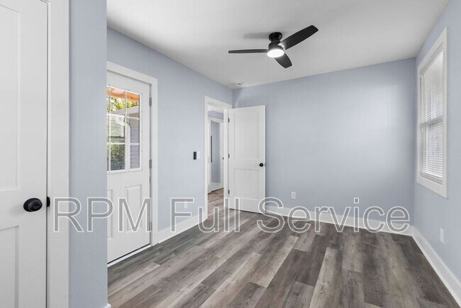 Photo - 401 Hart Ave