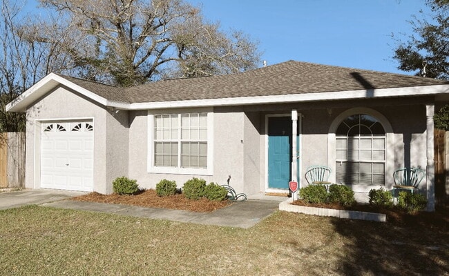 Building Photo - 1716 Hickory Ave Rental