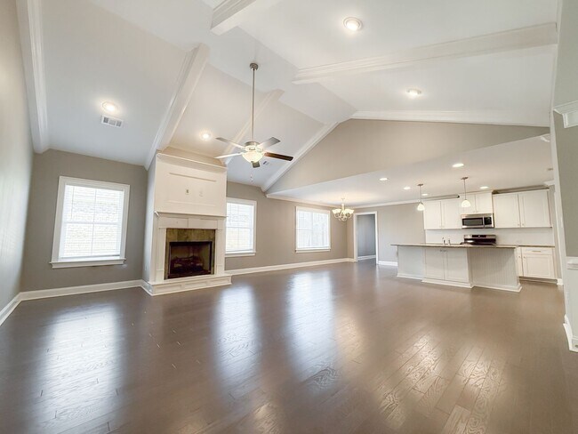 Photo - 121 Quail Run Ave