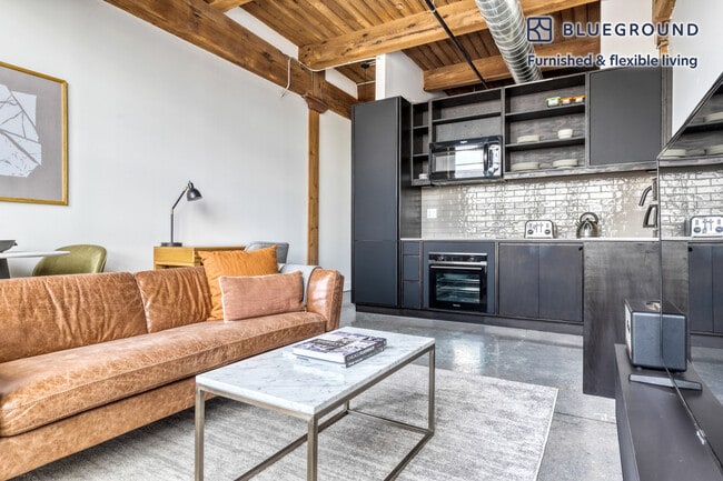 Photo - 2061 N Southport Ave Unidad FL3-ID567