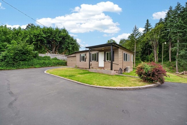 Photo - 2 Bedroom Home Backing to Fallen Leaf Park & Trail System in Camas Community