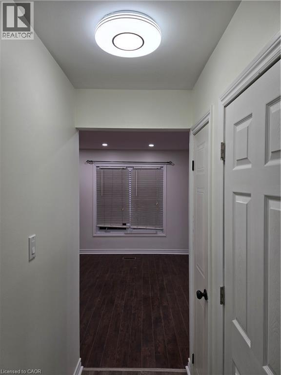 Photo - 446 Springbank Ave