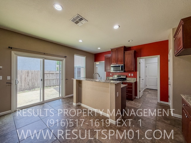Photo - 2905 Market St
