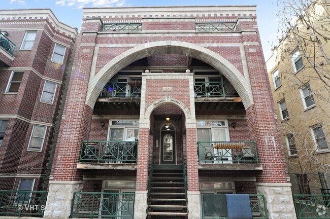Building Photo - 4124 N Kenmore Ave Unit GS Rental