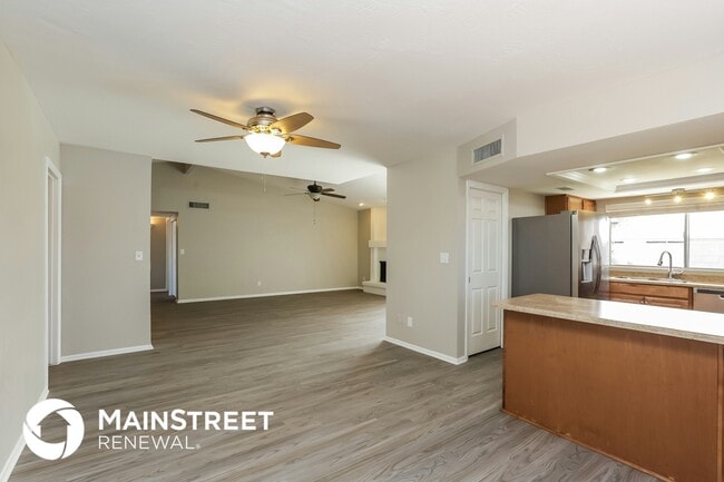 Photo - 4321 W Park Pl