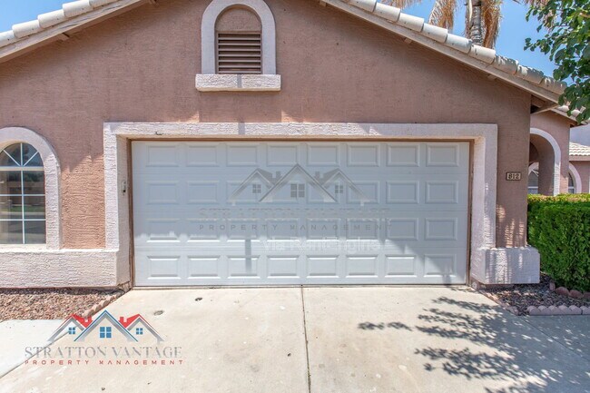 Photo - 812 E Chicago St